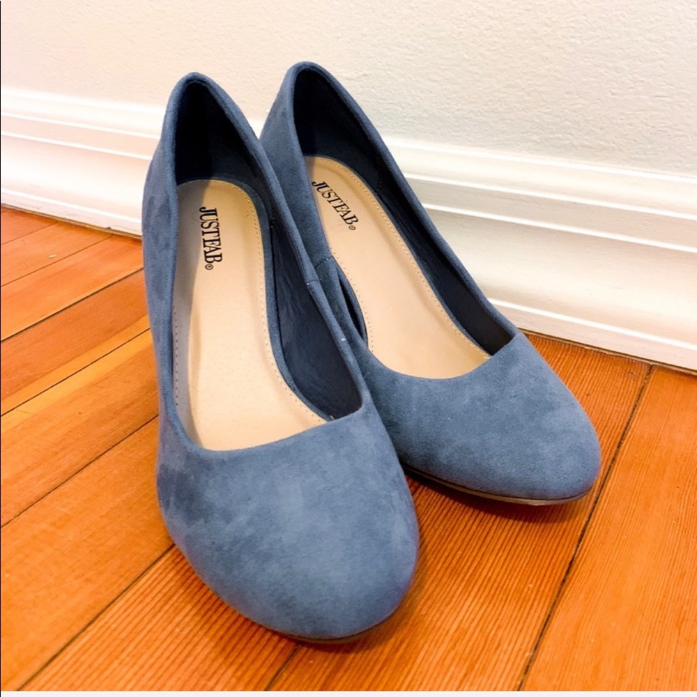 NWOT - JustFab Blue Faux Suede Heels